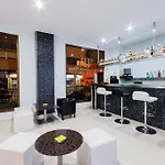 호텔 Fontana Plaza 또레비에하
