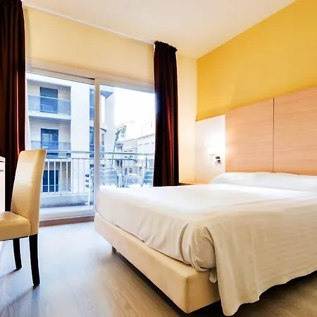 Fontana Plaza 3*
