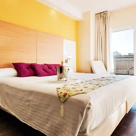 Fontana Plaza Otel
