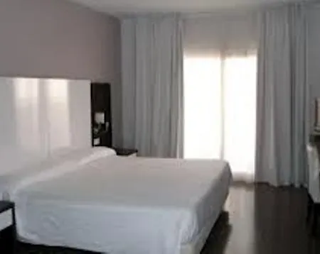 Fontana Plaza Otel 3*