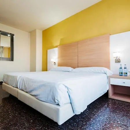 Fontana Plaza Otel