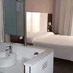 Fontana Plaza Hotel 3*