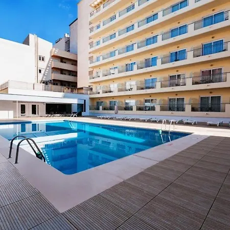 Fontana Plaza تورّيفيِخا