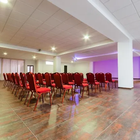 Fontana Plaza 3*