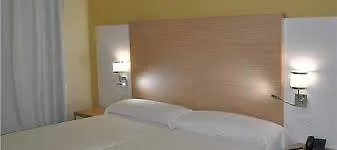 Fontana Plaza Hotel