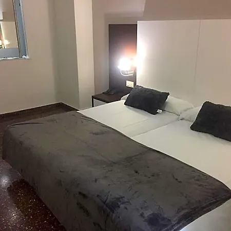 Fontana Plaza Hotel