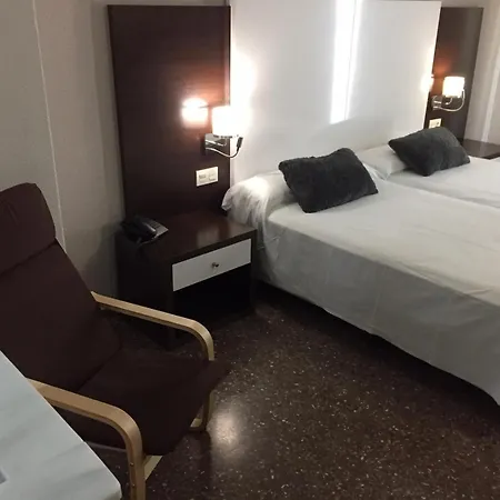 Fontana Plaza 3*