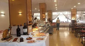 Fontana Plaza 3*