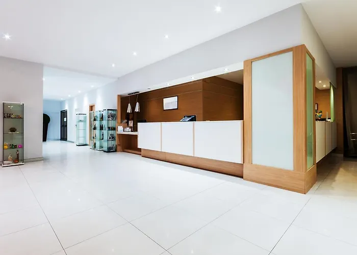 Fontana Plaza Τορεβιέχα