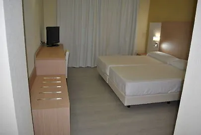 Fontana Plaza Hotell