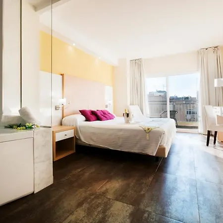 Fontana Plaza Торевьиа