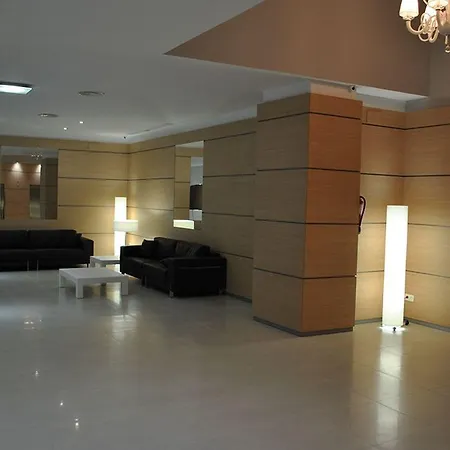 Готель Fontana Plaza 3*