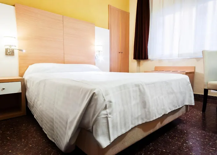 Hotel Fontana Plaza 3*